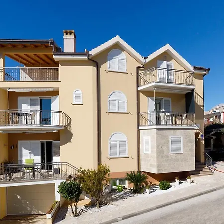 Apartment Matea Makarska