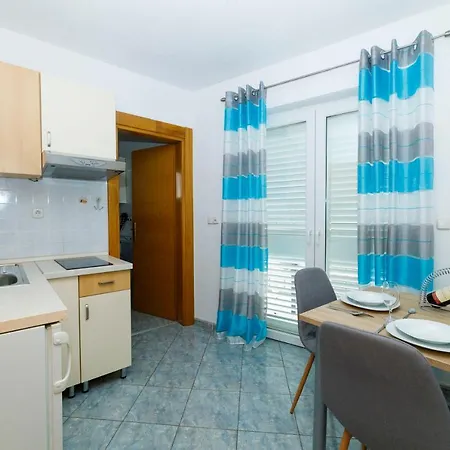 Apartment Matea *