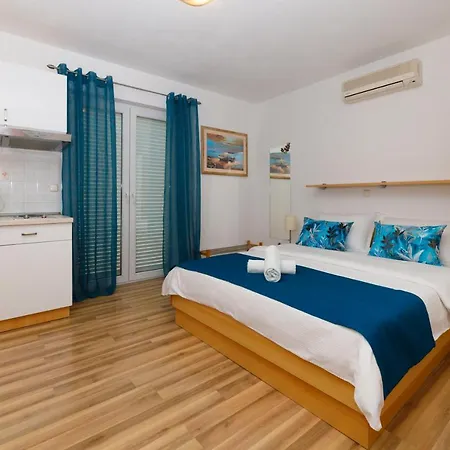 Matea Apartment Makarska