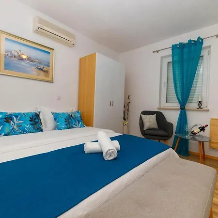 Matea Apartment Makarska