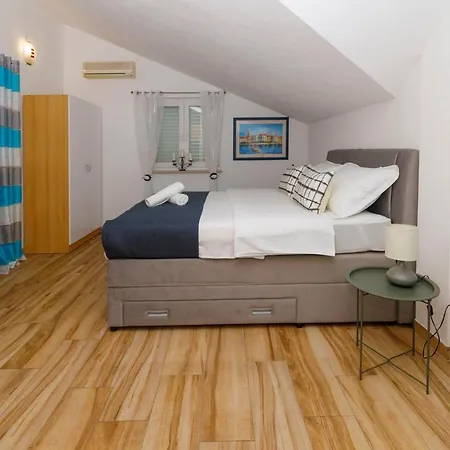 Apartment Matea Makarska